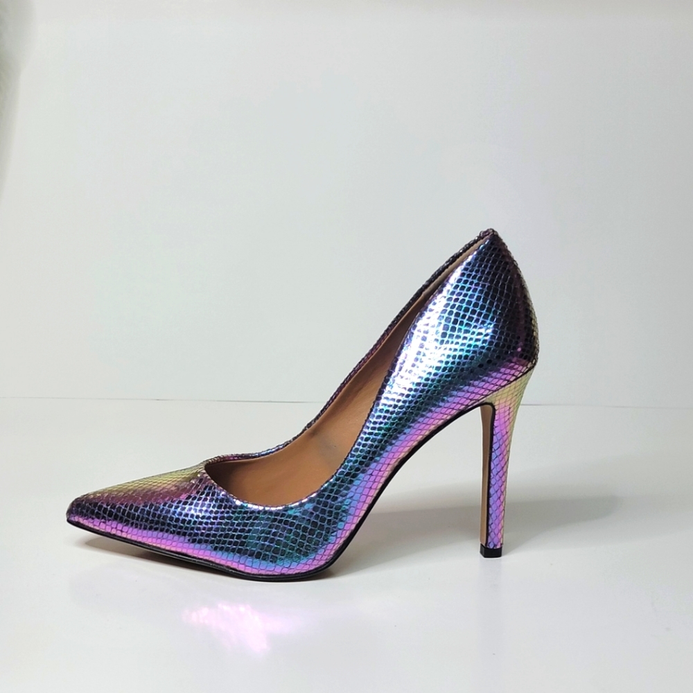 JESSICA SIMPSON Cassani Snakeskin Padded Reflective Pointed Toe Stiletto Size 8